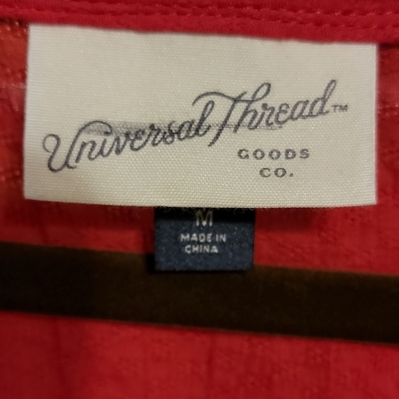 Universal Thread size medium short sleeve shirt. New without tags - Picture 7 of 8